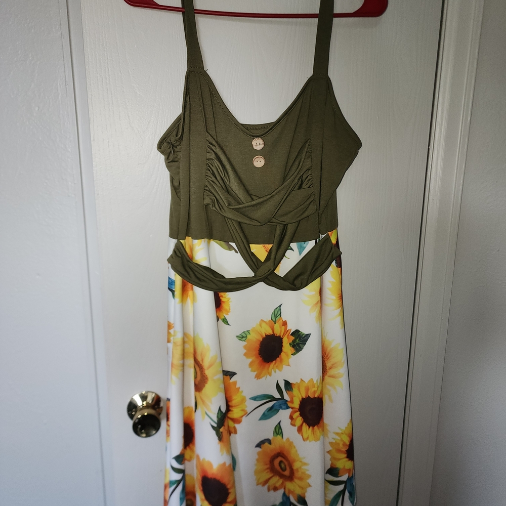 Green and Sunflower Print Dress